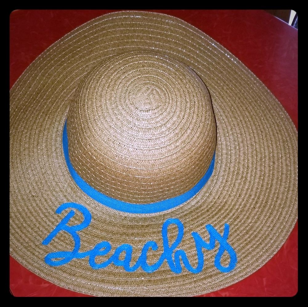 *FLASH SALE* Perfect beach floppy "Beachy"